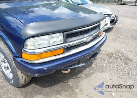 2002 Chevrolet Blazer из США, поврежденный, VIN 1GNDT13W42K137102